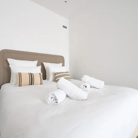 Le Vieux Port Daire Cannes