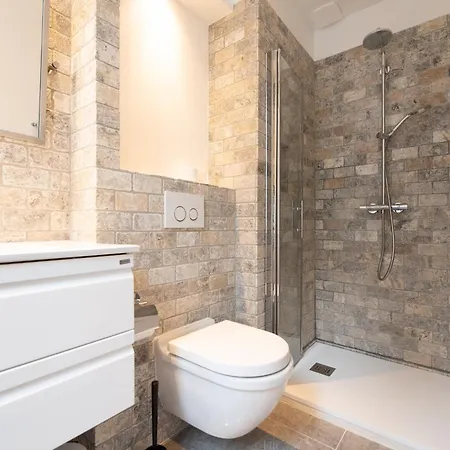 Le Vieux Port Daire *