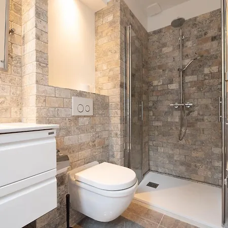 Le Vieux Port Daire *