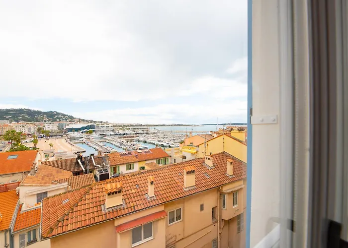 Le Vieux Port Apartman *